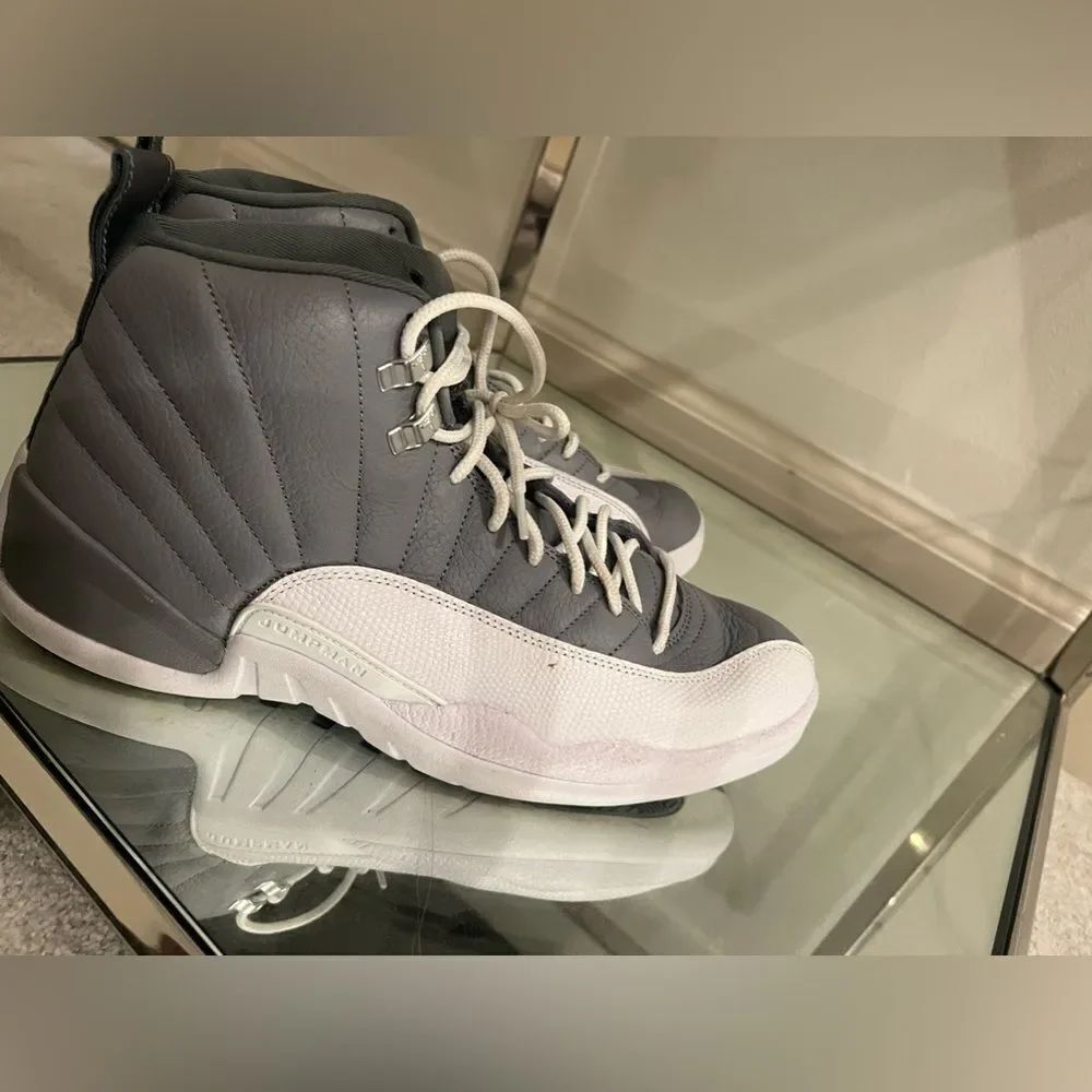 Jordan 12 Stealth 2022 Size 12 Pre-Owned СТ8013-015 Grey White
